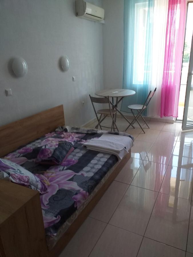 Apartamenti Ivaia Apartment Varna Bagian luar foto