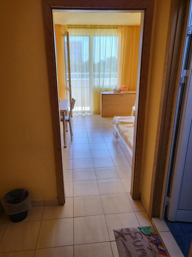Apartamenti Ivaia Apartment Varna Bagian luar foto