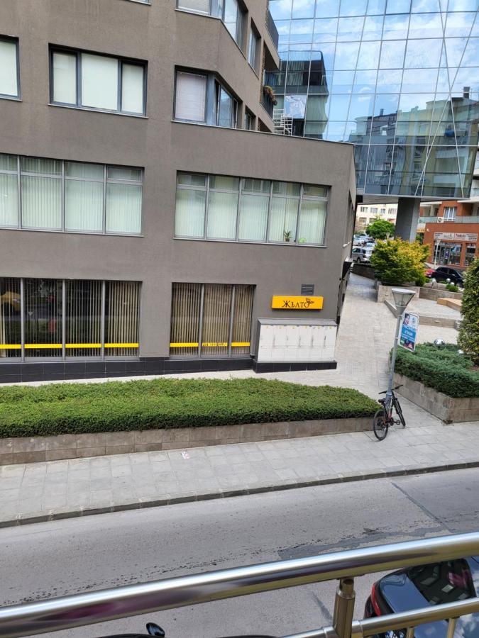 Apartamenti Ivaia Apartment Varna Bagian luar foto
