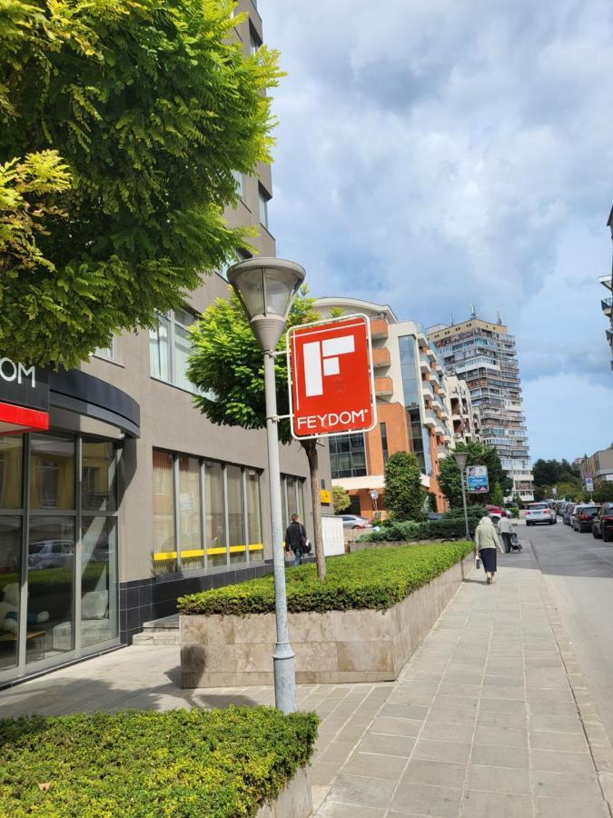 Apartamenti Ivaia Apartment Varna Bagian luar foto